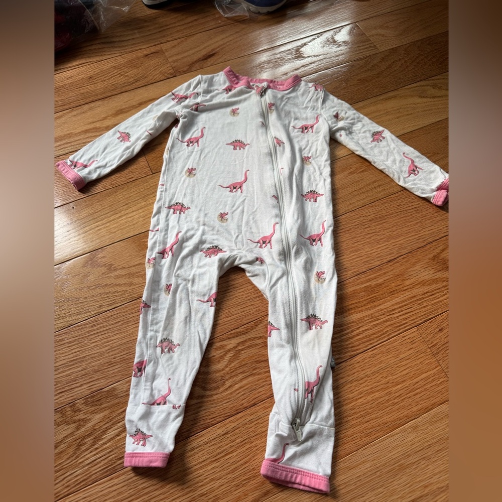 Kyte Baby bamboo pink dinosaur zippy